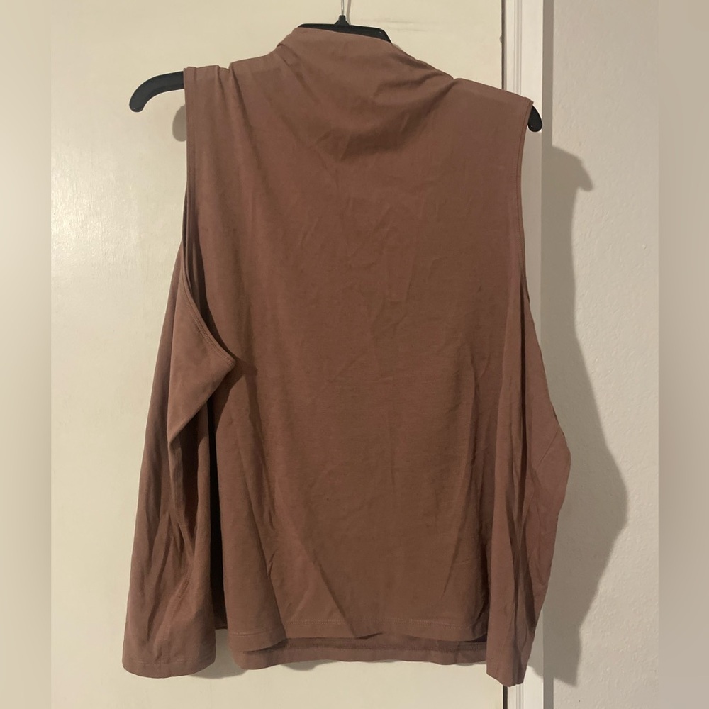 Athleta Outbound Mock Neck Tank Size 2X - Picture 4 of 4